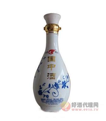 48度國中酒光瓶500ml 品味經(jīng)典與醇香的食品銷售新選擇